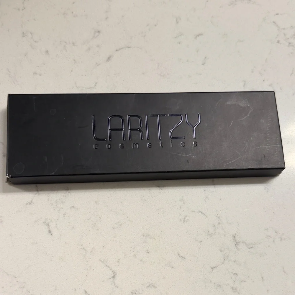Laritzy Cosmetics Burnt Artistry Palette